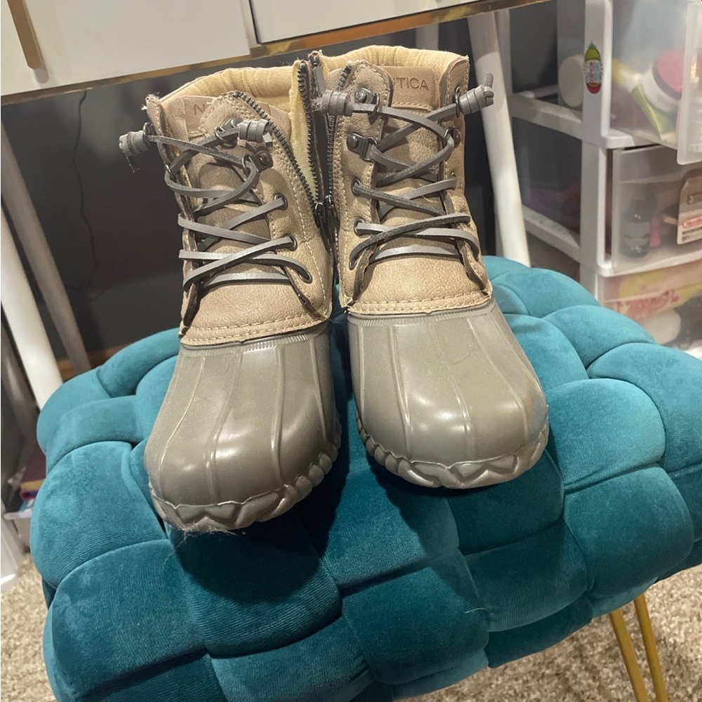 Grey beige Nautica duck boots